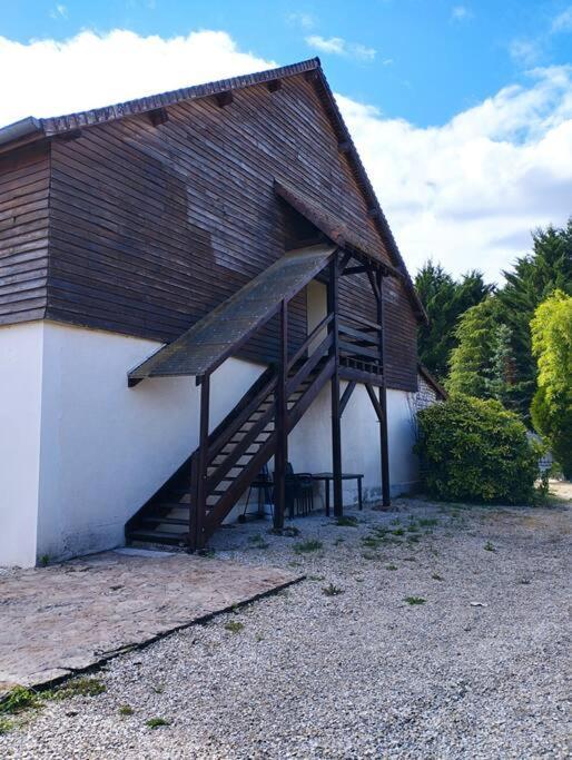 Appartement Dans Village Calme A 5 Min Des Lacs Mathaux Екстериор снимка